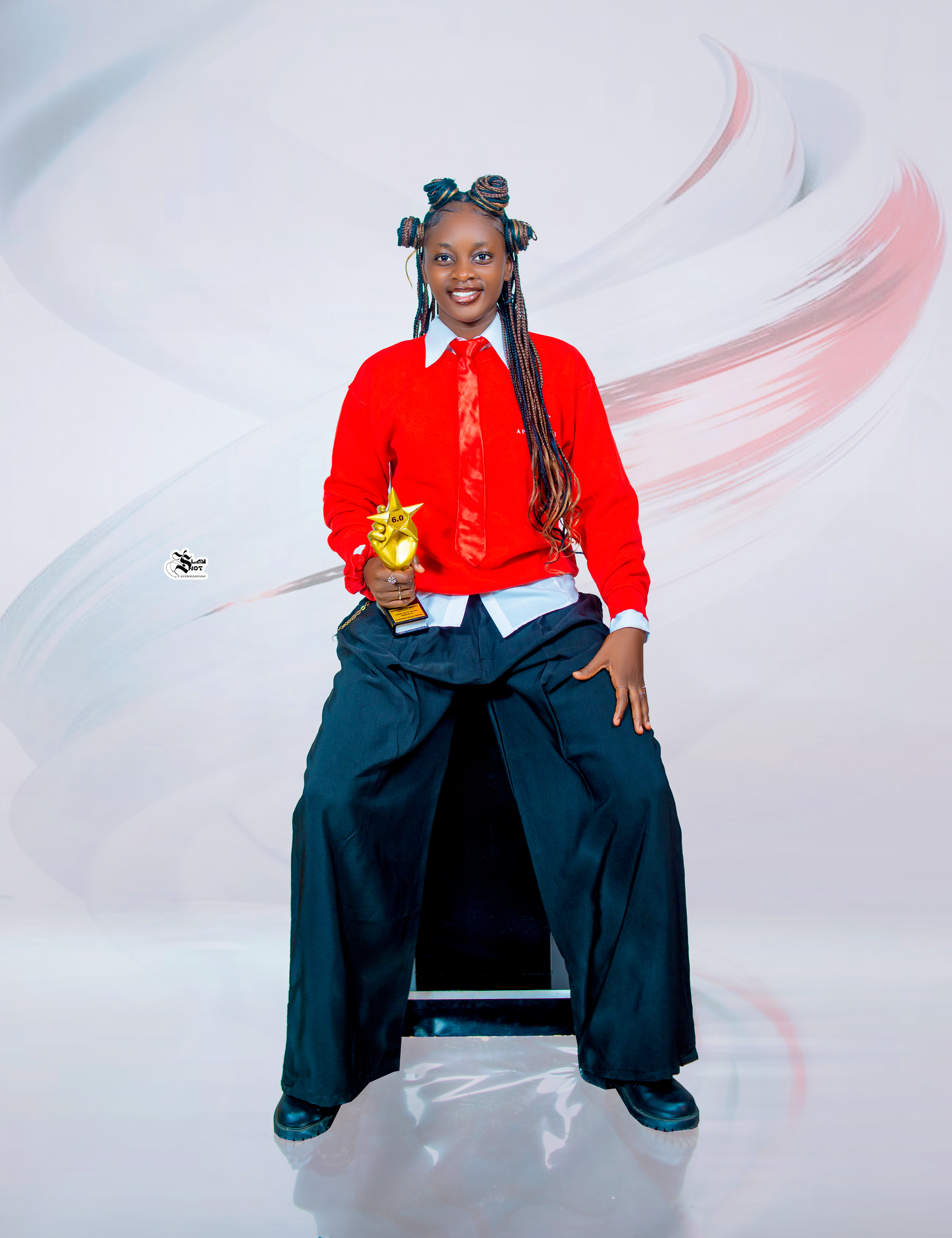 Olatunji Juliet Idowu Named Student CEO of the Year at Student Celebrity Awards