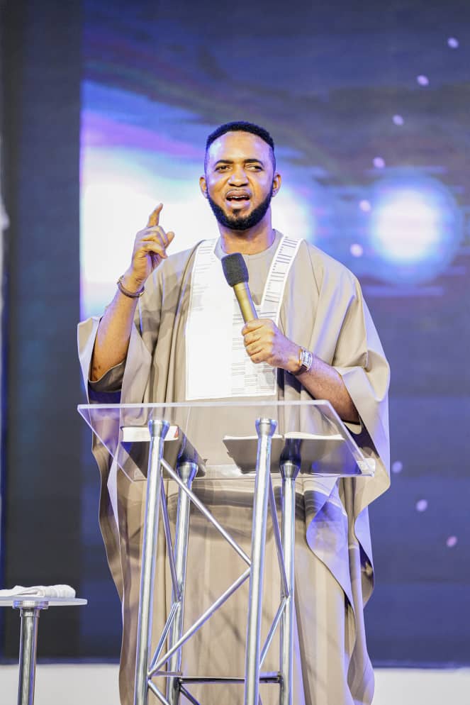 Scandal Erupts Between Pastor Chris Okafor And Nollywood Actress Doris Ogala