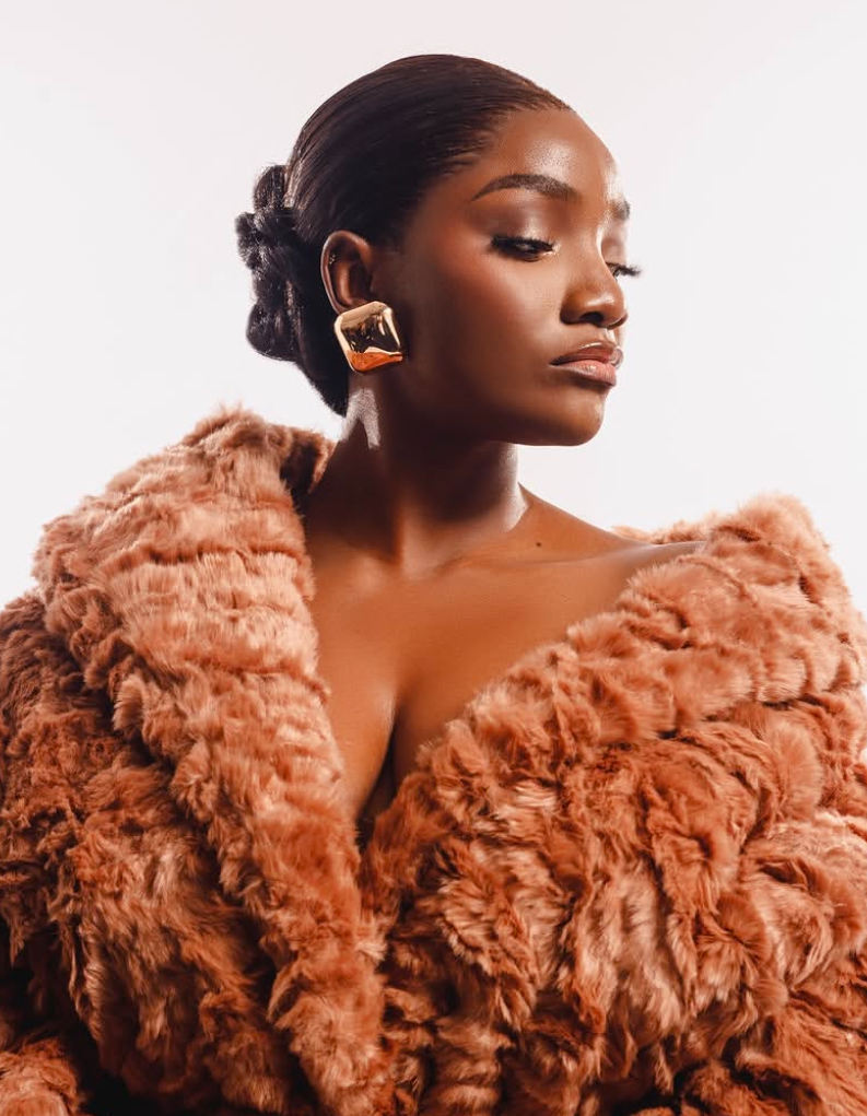 Simi and the Balance Between Artistry, Motherhood, and Celebrity Identity